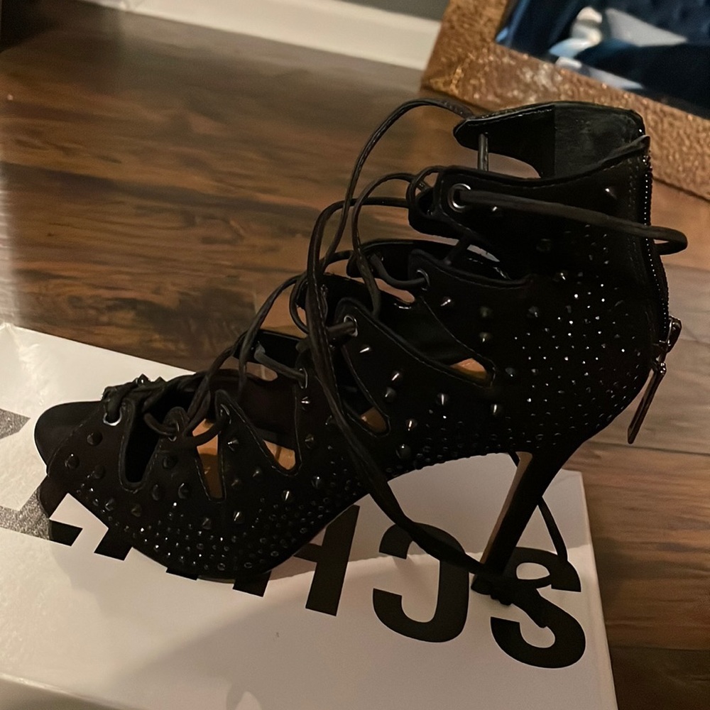 Schutz Arieli studded peep toe bootie